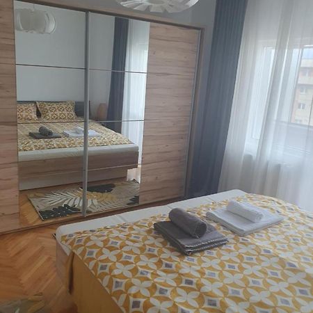 Apartament Confortabil In Kolozsvár Kültér fotó